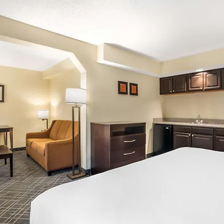 Comfort Inn & Suites Lake Norman Cornelius Exterior photo