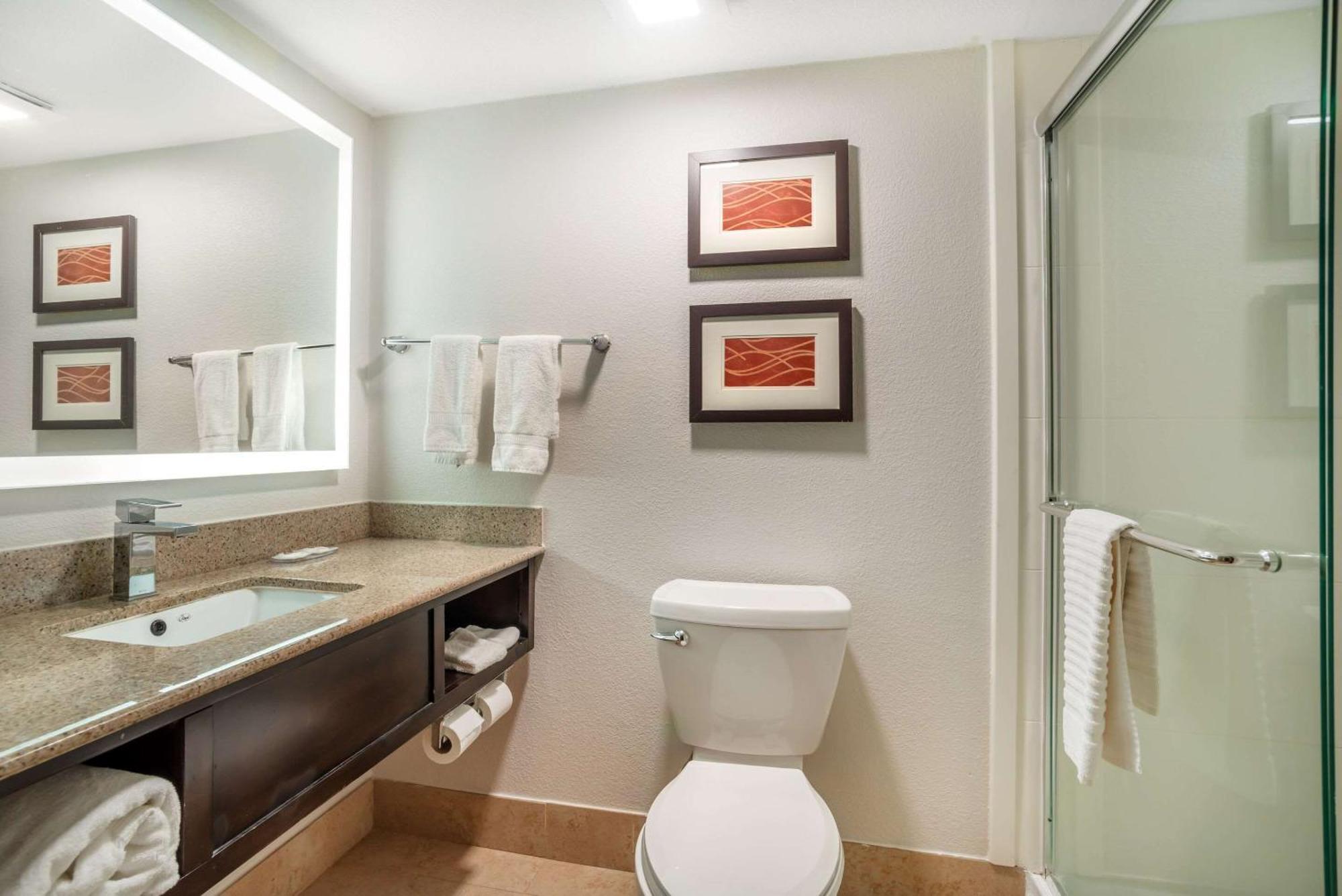 Comfort & Norman Hotel Cornelius