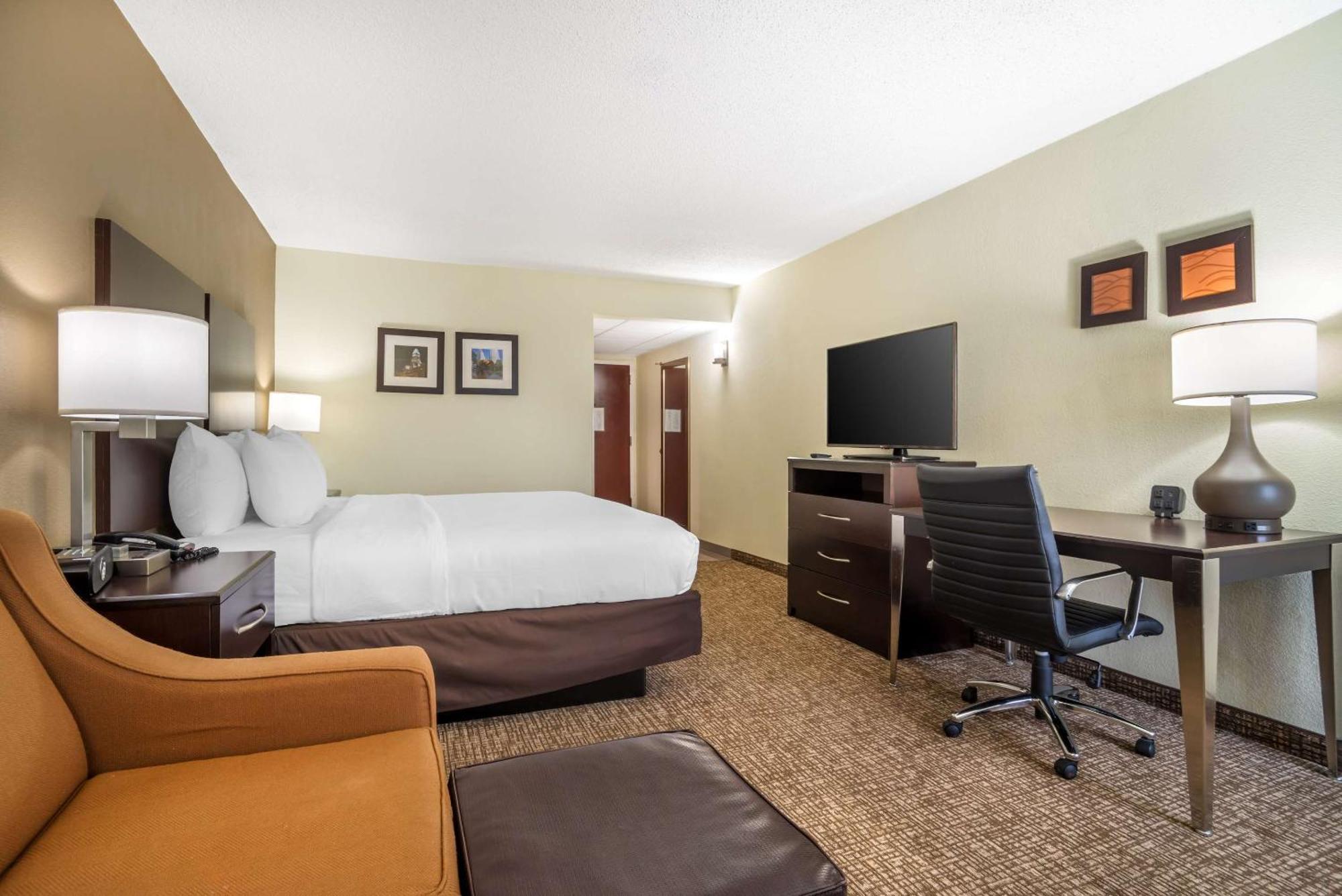 Comfort & Norman Hotel