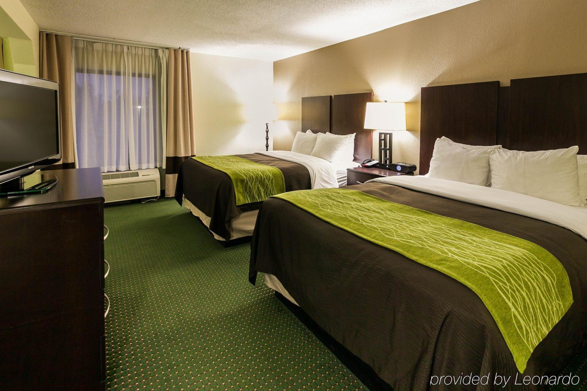 Hotel Comfort & Norman Cornelius