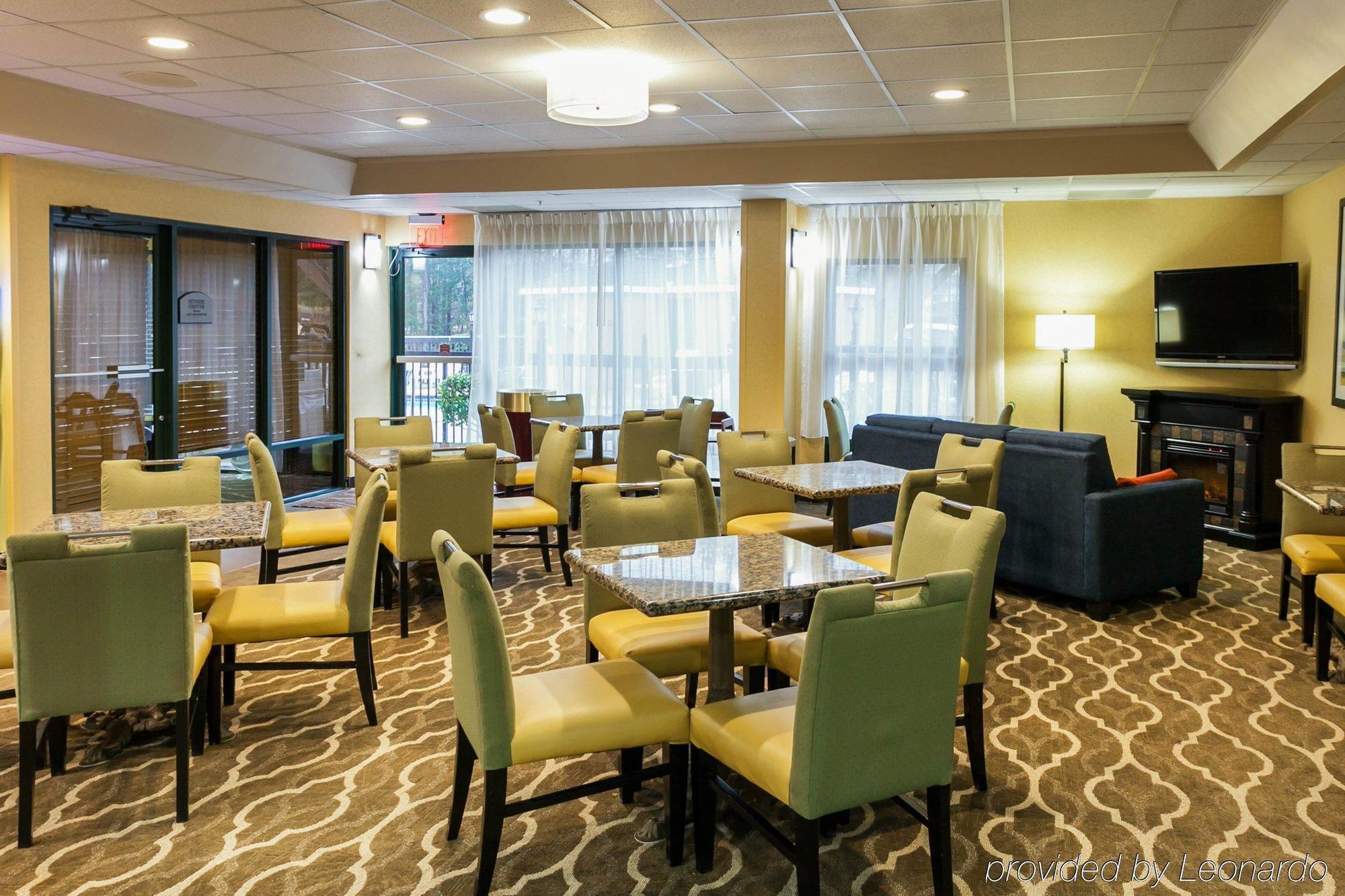 Hotel Comfort & Norman Cornelius